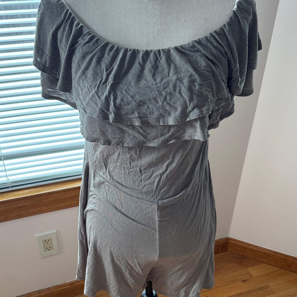Off-Shoulder Ruffle Romper in sage - Picture 2 of 6